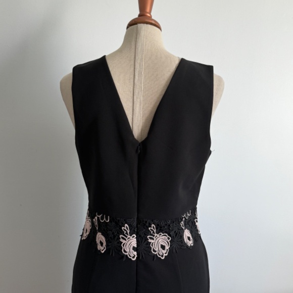 RW&CO - Black Fitted Sleeveless Dress with Floral Lace Details - Picture 8 of 13
